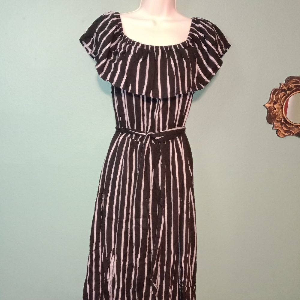 Striped M-Slit Maxi Dress